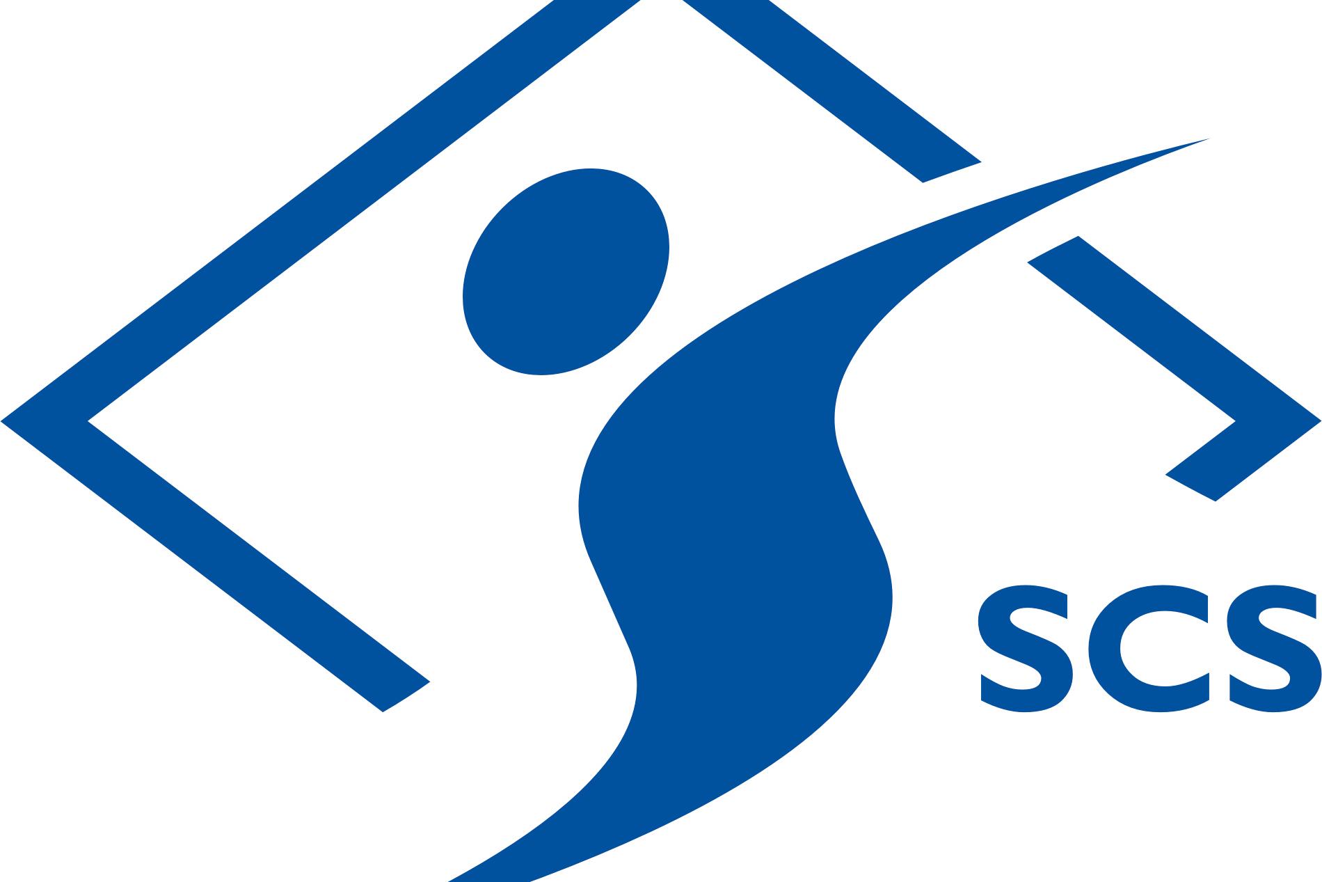 Logo der SCS mit stilisierter Figur in Blau, umgeben von einem Rechteck mit diagonalen Linien.