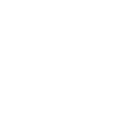 Symbol von zwei stilisierten Menschen, die sich umarmen, dargestellt in einem minimalistischen, wei&szlig;en Design auf schwarzem Hintergrund.
