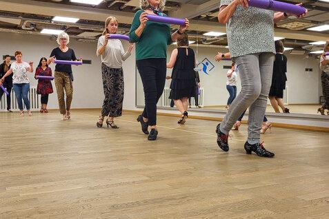 FolgendenTechnik 22.08.25 Schreitübungen für Folgende im SCS Bewegungsraum