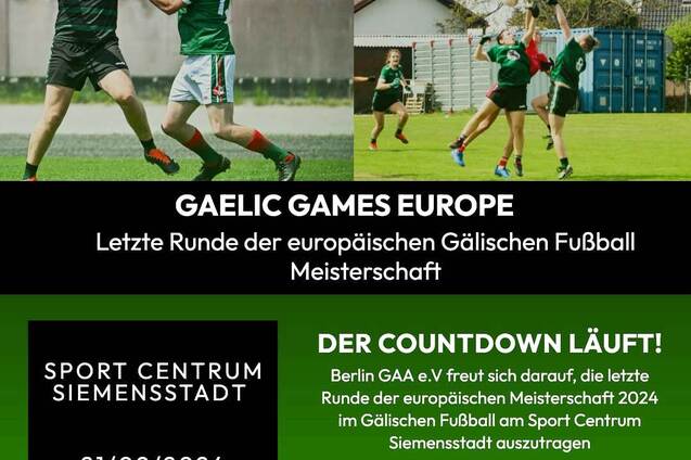 Zwei Szenen von Spielern in G&auml;lischem Fu&szlig;ball, die einen Ball auf einem Spielfeld im Sport Centrum Siemensstadt spielen.